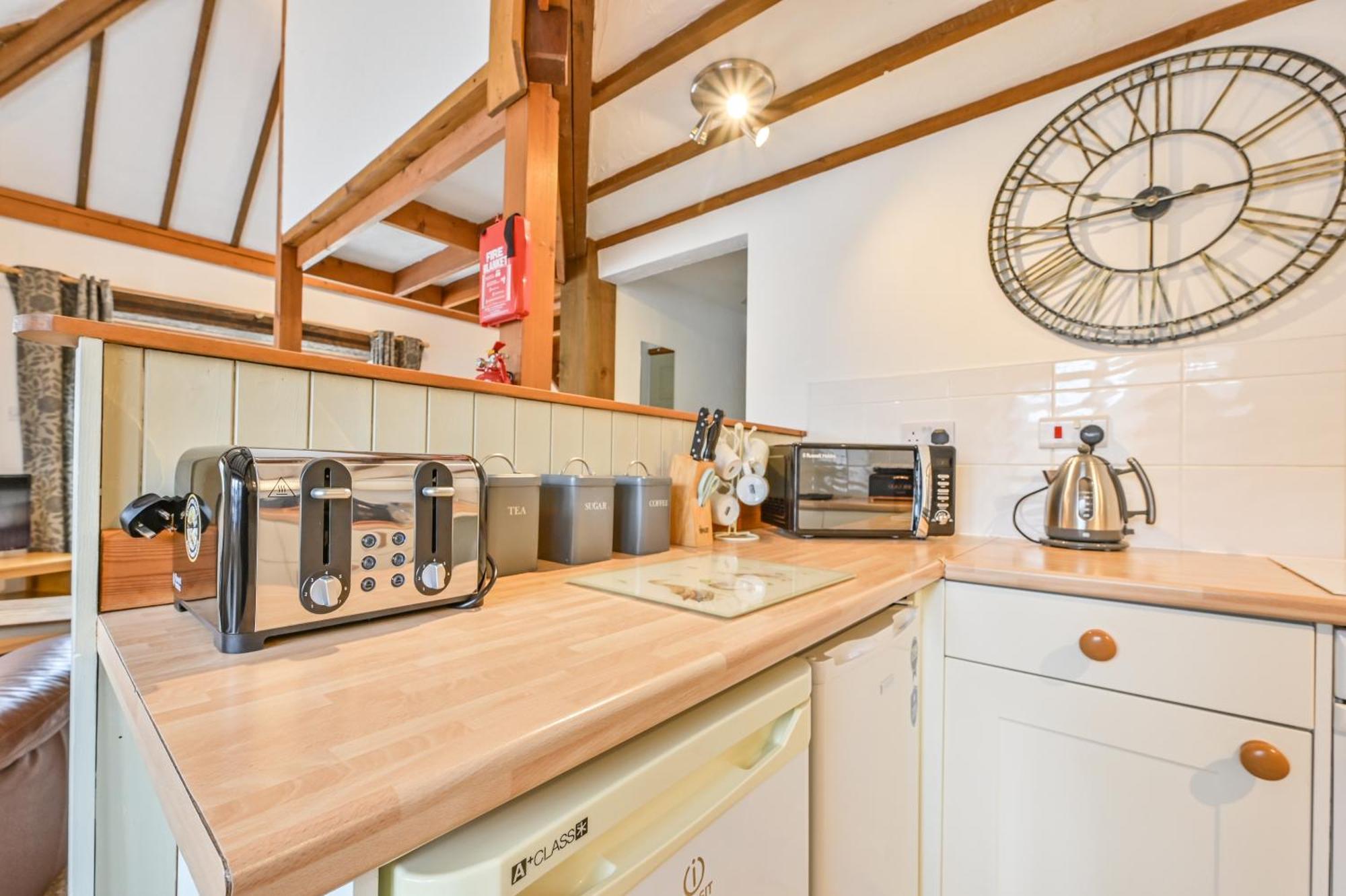 Polean Farm Cottages - With Free Animal Feeding And Pony Rides And Free Access To A Nearby Pool Looe Pokój zdjęcie