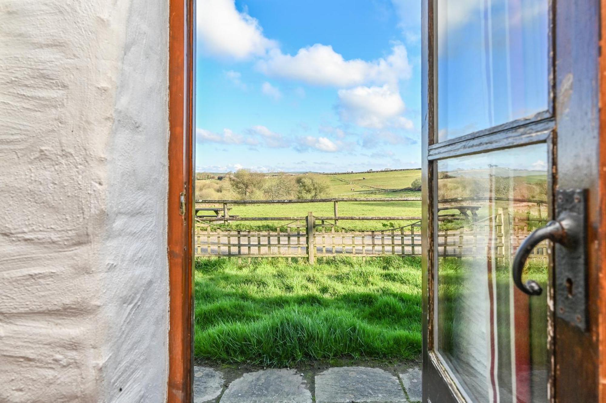 Polean Farm Cottages - With Free Animal Feeding And Pony Rides And Free Access To A Nearby Pool Looe Pokój zdjęcie