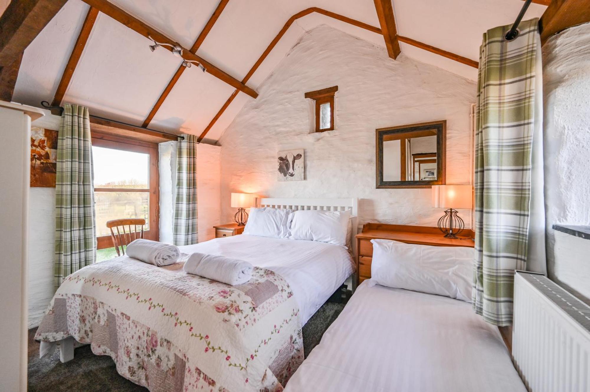 Polean Farm Cottages - With Free Animal Feeding And Pony Rides And Free Access To A Nearby Pool Looe Pokój zdjęcie