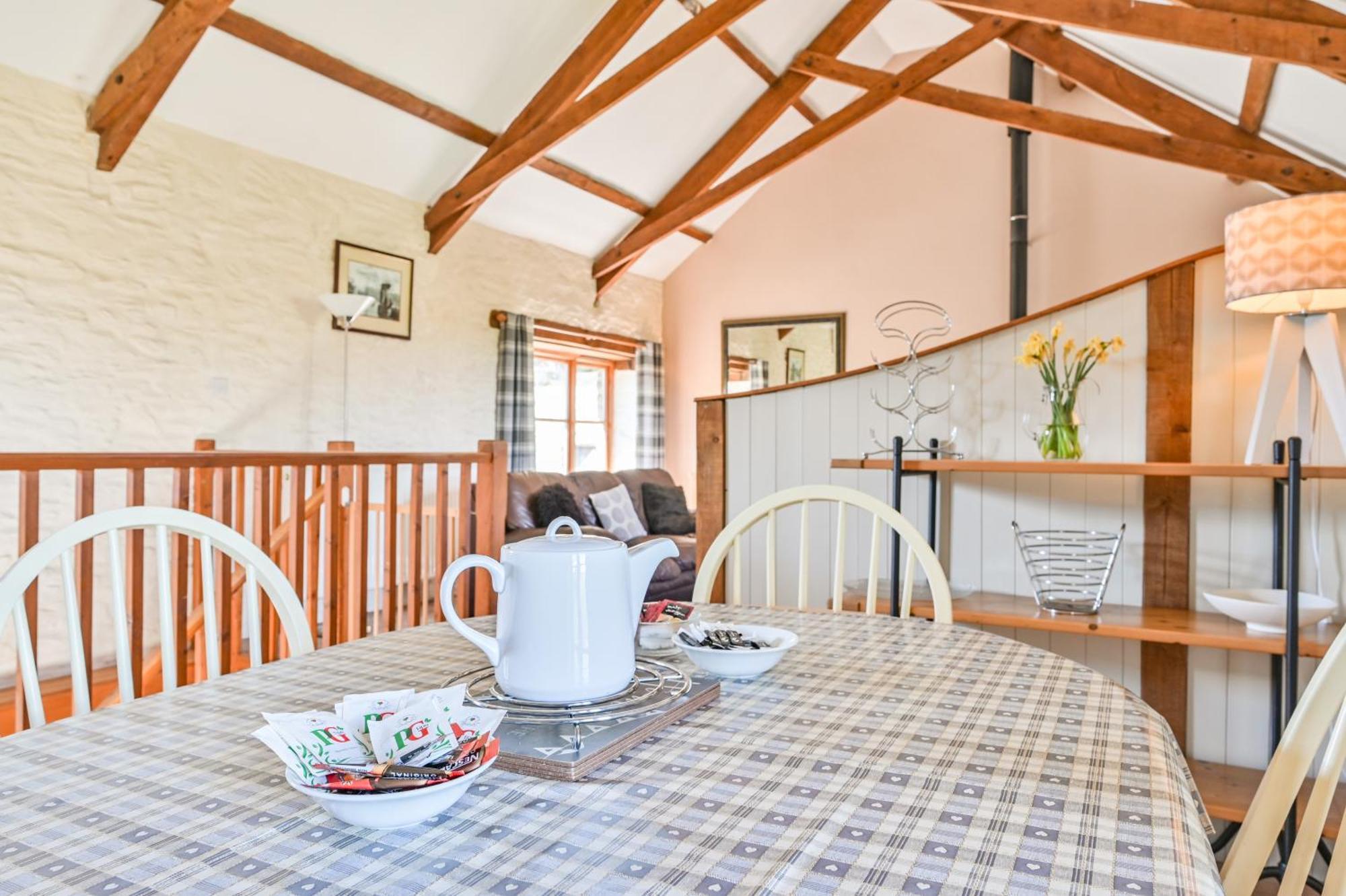 Polean Farm Cottages - With Free Animal Feeding And Pony Rides And Free Access To A Nearby Pool Looe Pokój zdjęcie