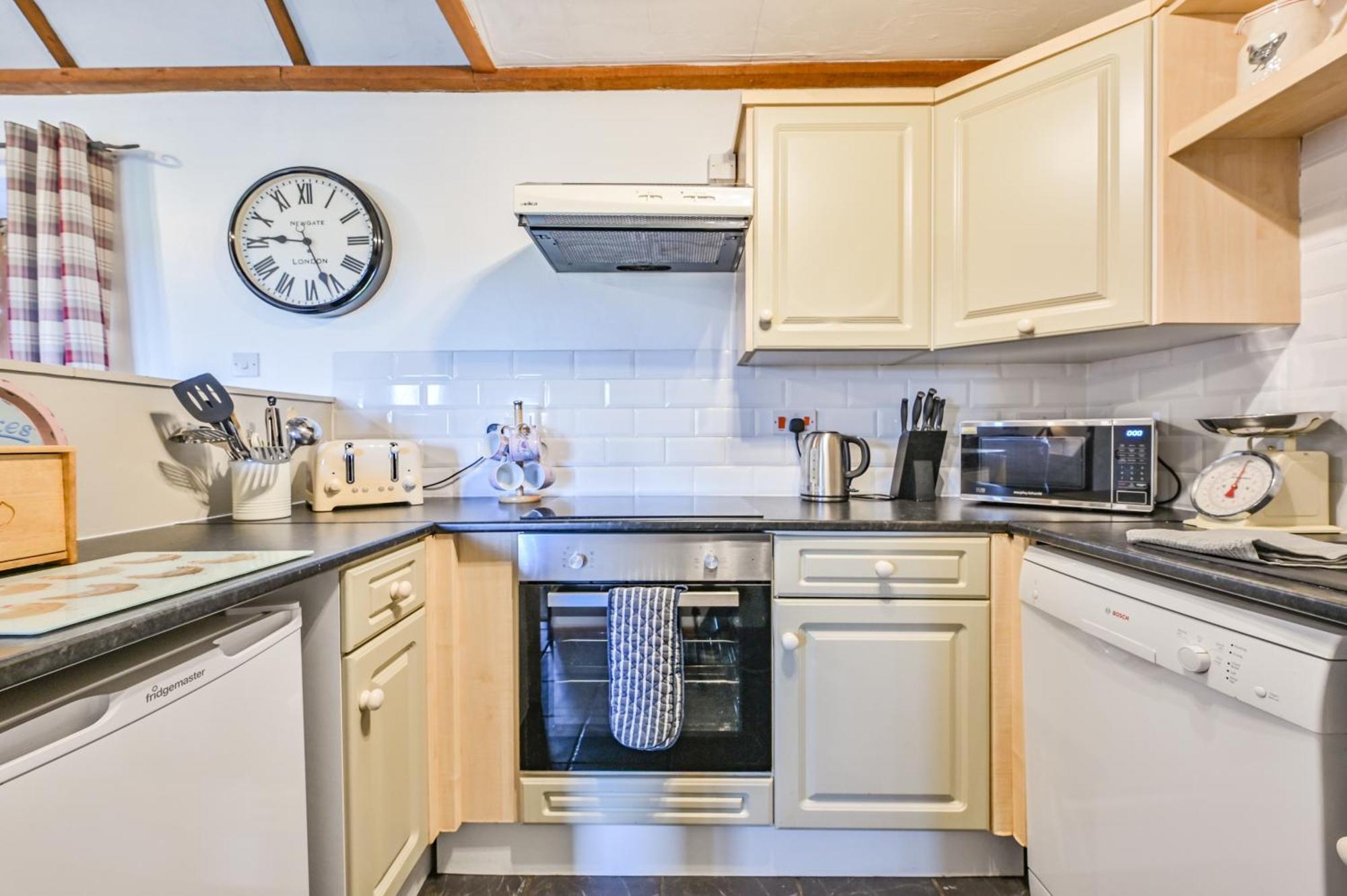 Polean Farm Cottages - With Free Animal Feeding And Pony Rides And Free Access To A Nearby Pool Looe Pokój zdjęcie